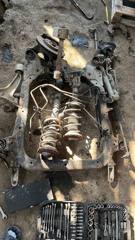 Рычаг передней подвески нижний левый