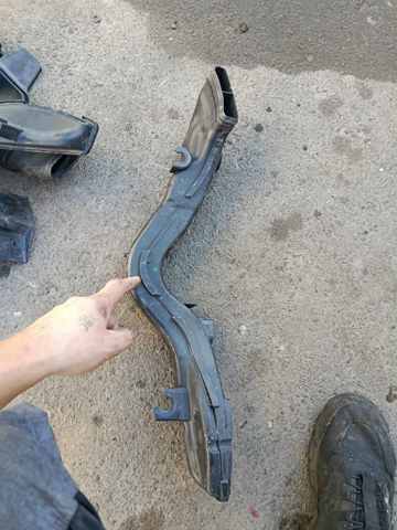 Повітрозабірник повітряного фільтра