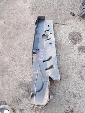 Накладка переднього правого крила верхня