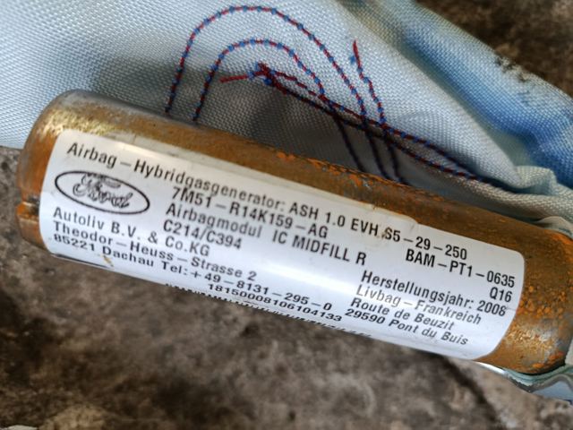 Подушка безпеки — фото 3