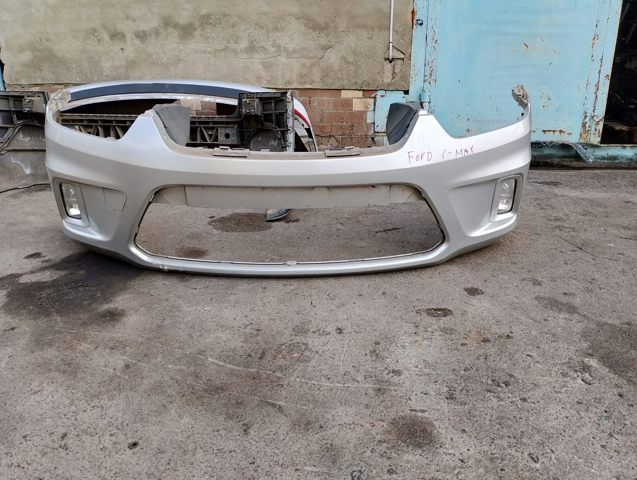 Бампер передній