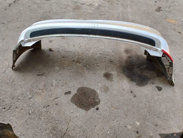 Бампер задній