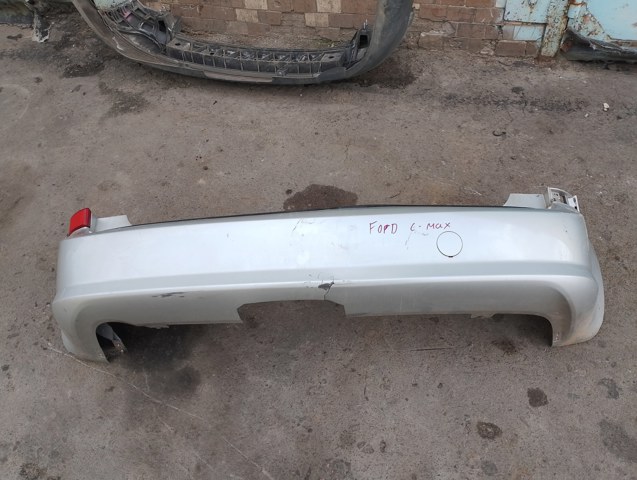 Бампер задній