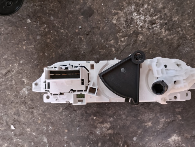 Реостат/перемикач-регулятор режиму обігрівача салону