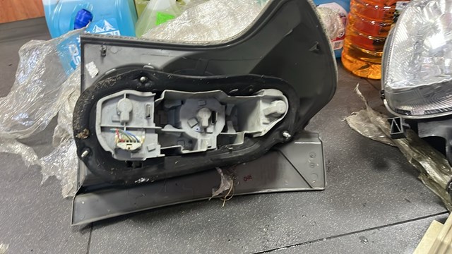 Фонарь задний правый