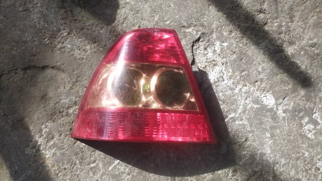 Фонарь задний левый