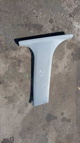 Обшивка средней стойки