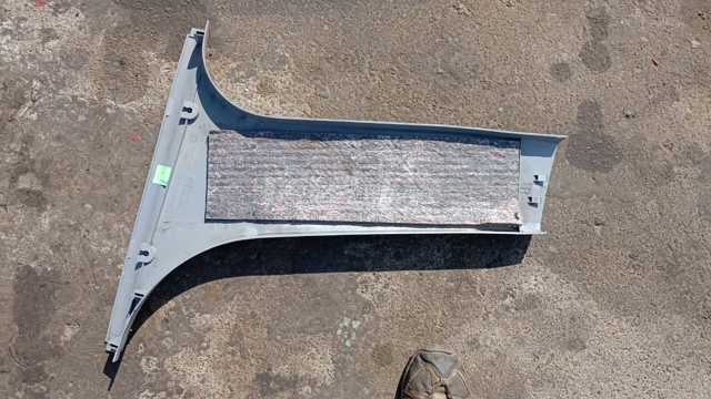 Обшивка средней стойки