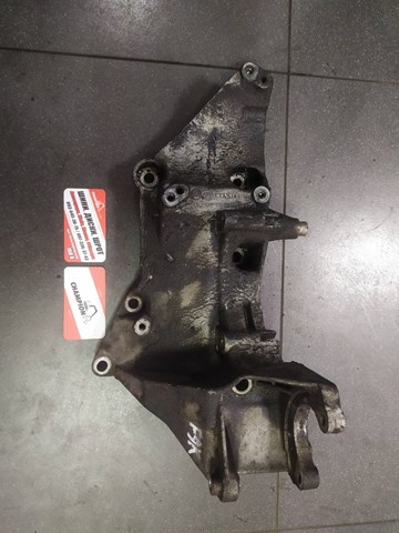 Крепление генератора 8200183234 RENAULT