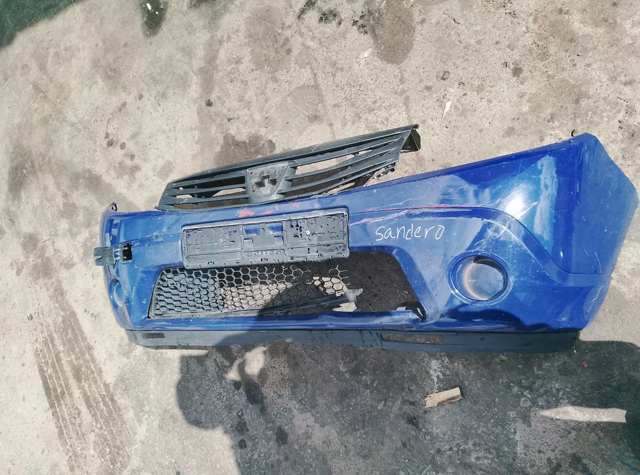 Бампер передній