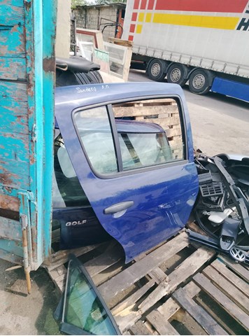 8200733046 RENAULT Стекло двери задней правой купить в Чернигов