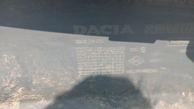 RENAULT 8200748275 Передний бампер в наличии Львов