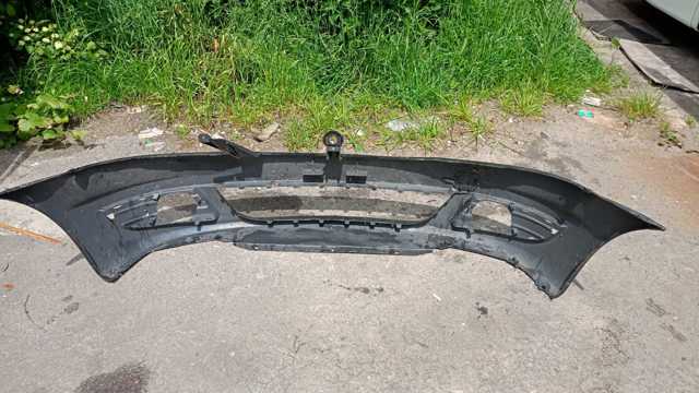 RENAULT 8200748275 Бампер передний в наличии Ужгород