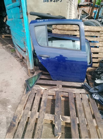 Дверь задняя, правая 8201056858 RENAULT
