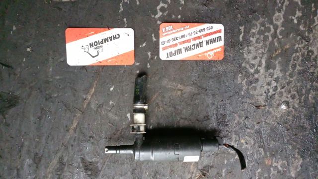 Насос-двигун омивача фар