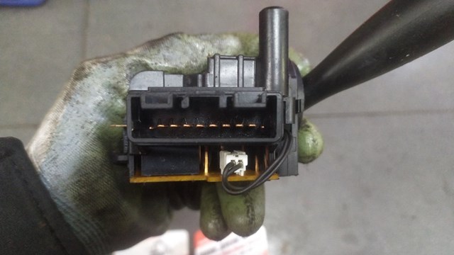 Переключатель подрулевой правый