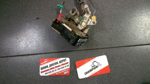 Мотор заднього замка