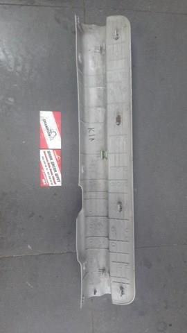 Накладка порога левая