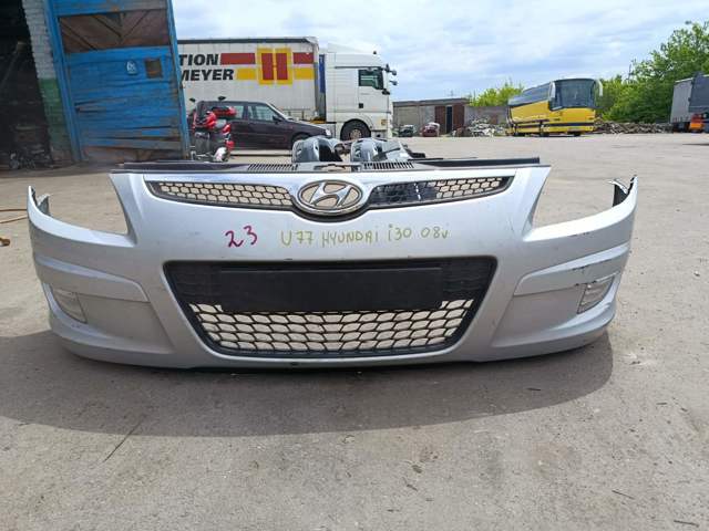 Бампер передний 865112L000 HYUNDAI