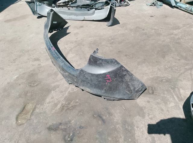 Бампер задній