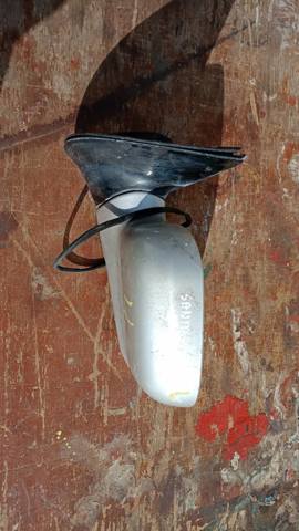 Дзеркало заднього виду, ліве