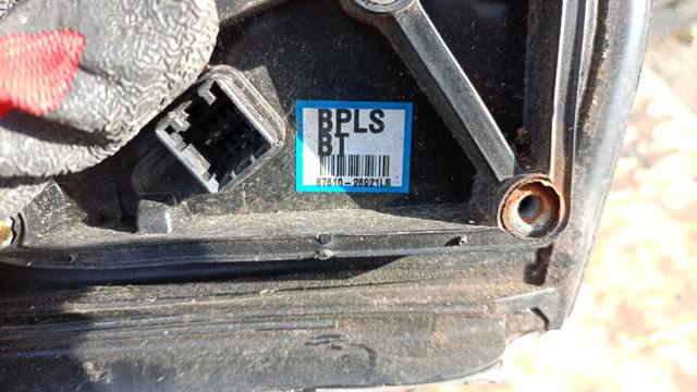 Дзеркало заднього виду, ліве