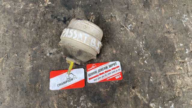 8D0199382AE Правая подушка двигателя купить Житомир