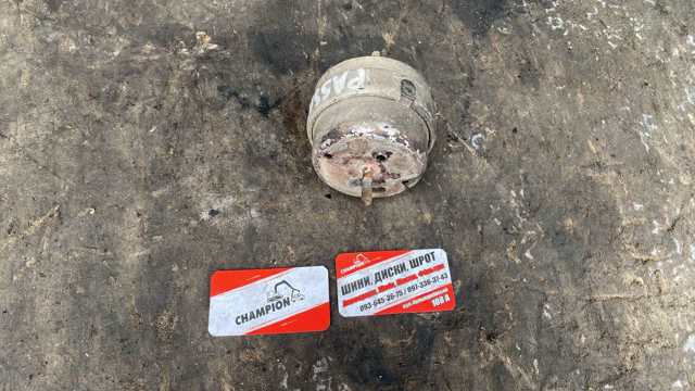 8D0199382AE Правая подушка двигателя купить Одесса