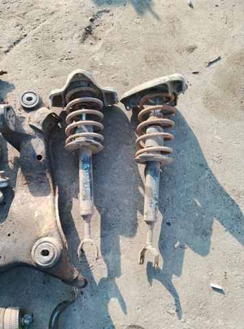 Пружина передня