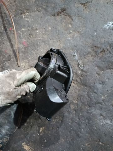 Лючок бензобака — фото 3