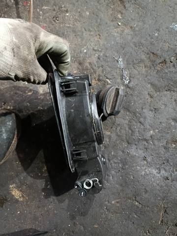 Лючок бензобака — фото 5