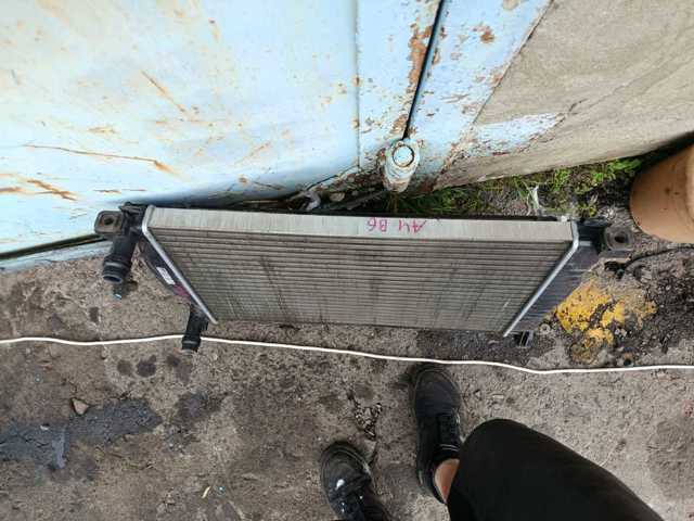 Радіатор охолодження двигуна