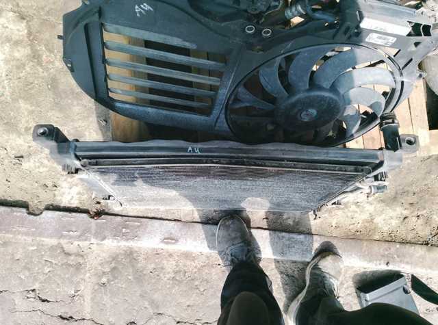 Радіатор охолодження двигуна