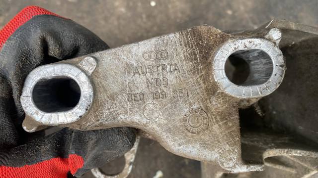 Кронштейн подушки (опори) двигуна, лівої — фото 2