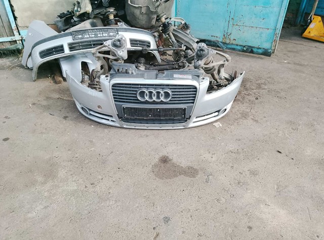 Бампер передній