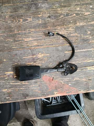 Замок ремня безопасности — фото 3