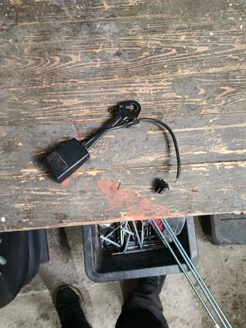 Замок ремня безопасности — фото 1