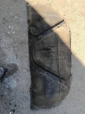 Шумоізоляція капота — фото 3