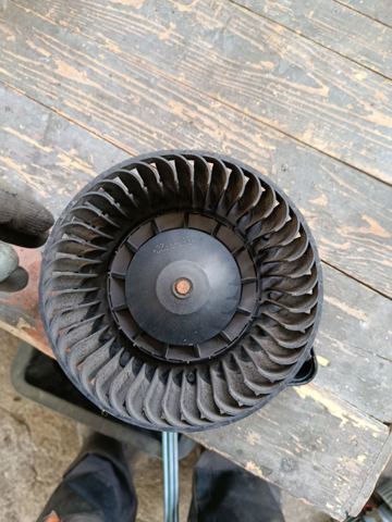 Двигун вентилятора пічки (обігрівача салону) — фото 1