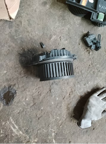 Мотор вентилятора печки (отопителя салона)