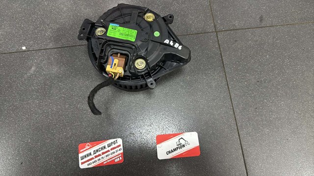 Мотор вентилятора печки (отопителя салона)