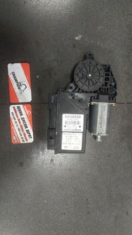 Мотор стеклоподъемника двери передней правой