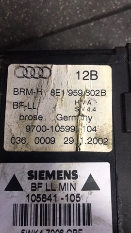 Мотор стеклоподъемника двери передней правой