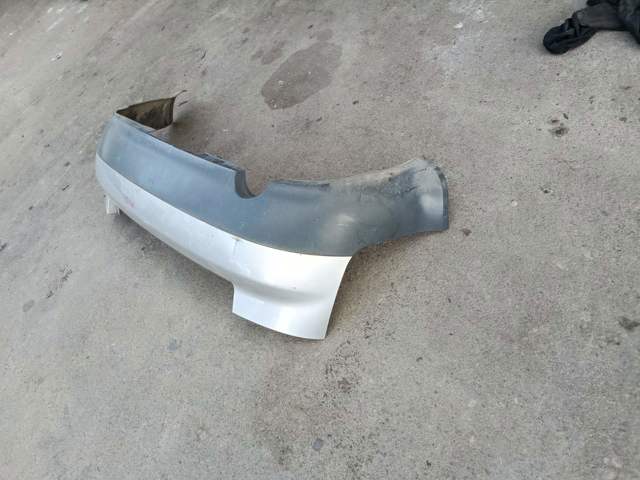 Бампер задній