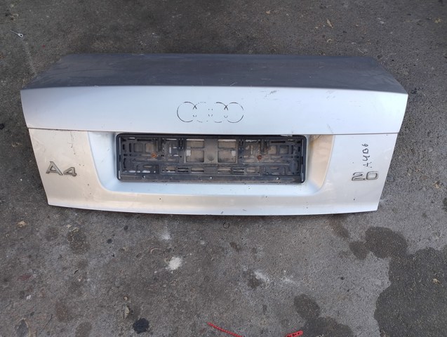 Крышка багажника 8E5827023D VAG