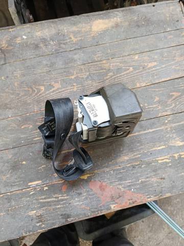 Ремінь безпеки — фото 4