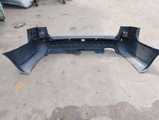 Бампер задній