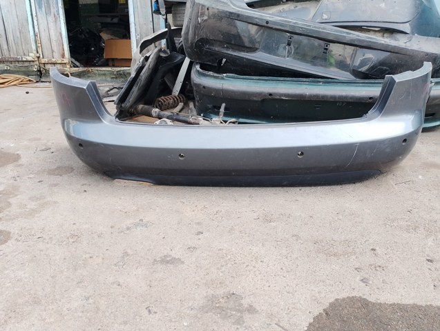 Бампер задній