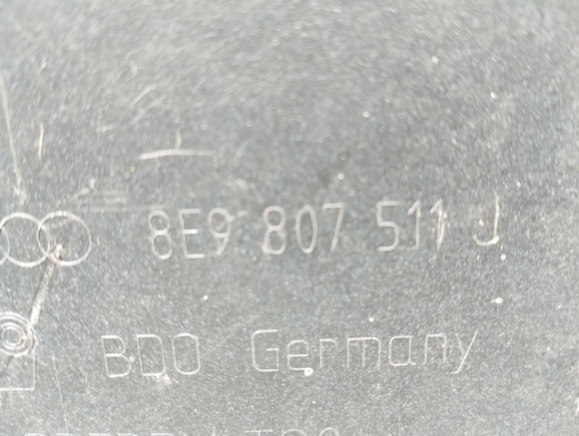 Бампер задній