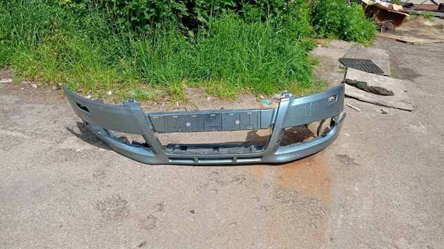 Бампер передній